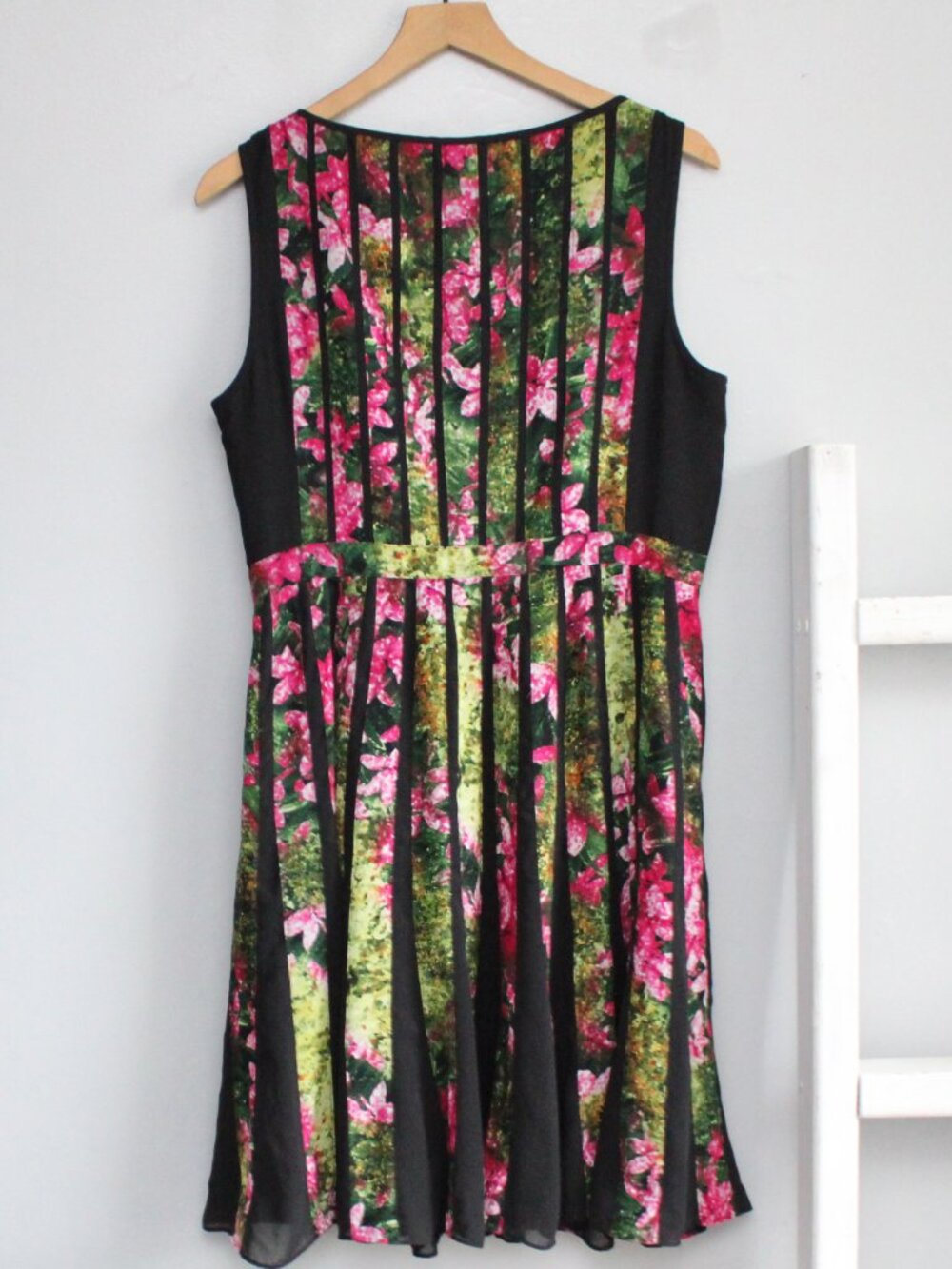 Adrianna Papell Black Pibk Pleated Fractured Floral-Print Midi Dress Size 12 - Picture 2 of 9
